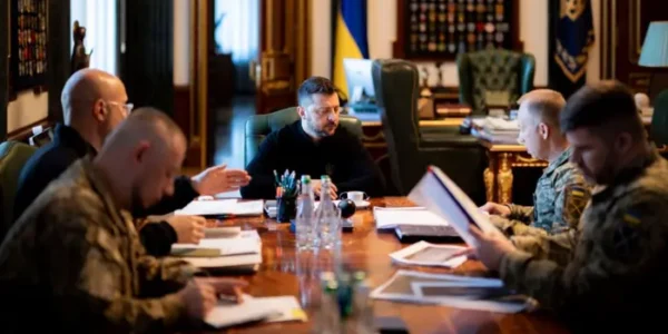 Зеленський: ймовірно, угорські дрони порушили повітряний простір України