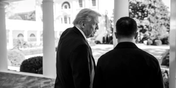 Білий дім опублікував фото зустрічі Зеленського з Трампом