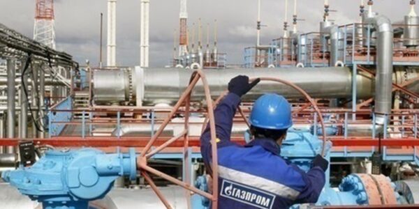 Росія продає Китаю газ зі знижкою у 40%