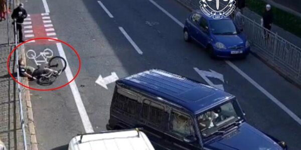 У Києві водій Mercedes побив велосипедиста до втрати свідомості