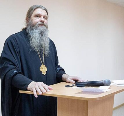 В РПЦ закликали бити дітей, щоби вони "не виростали ідіотами"