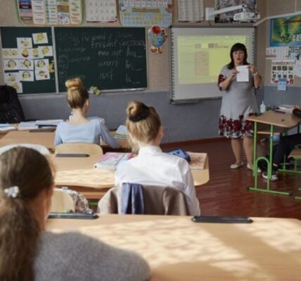 Стало відомо, хто з вчителів отримуватиме щомісячну доплату