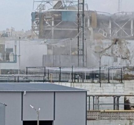 СюжетБез тепла і світла. Удари "у відповідь" по Росії