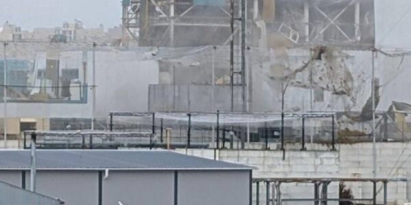 СюжетБез тепла і світла. Удари "у відповідь" по Росії