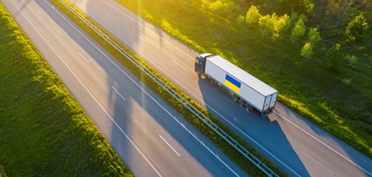 Імпорт в Україні вдвічі перевершив експорт