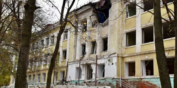 У Краматорську внаслідок атаки дронів пошкоджена школа