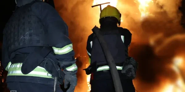 Атака на Кривий Ріг: зафіксовано понад 10 влучань, виникли пожежі