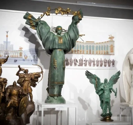 Автор монумента Незалежності. У Києві відкрилася виставка скульптора Анатолія Куща