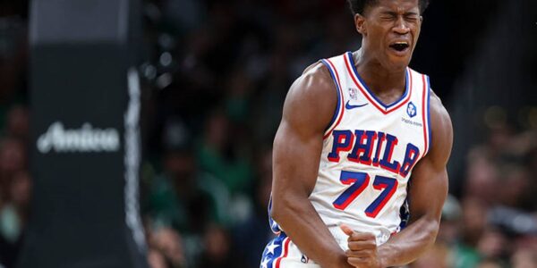 Новачок Філадельфії трощить усіх у дебюті