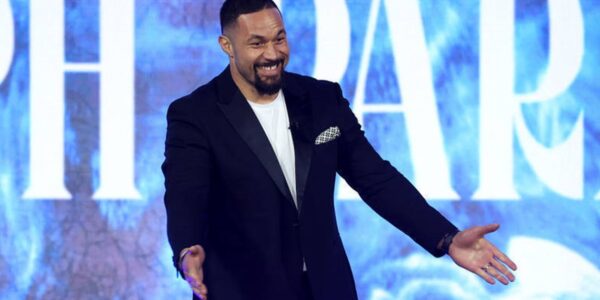 Паркер комунікує про рішення Усика піти битися