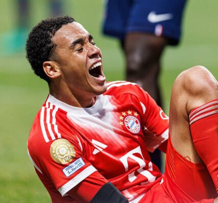 Мусіала провів тренування після перелому ноги