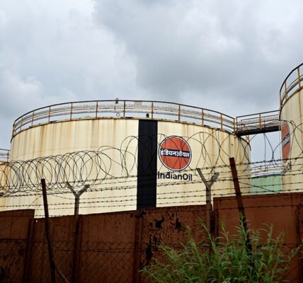 Індія готується замінити російську нафту імпортом зі США - ЗМІ