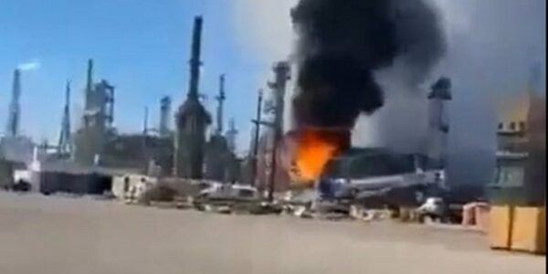 У США на найбільшому нафтозаводі Нью-Мексико стався потужний вибух