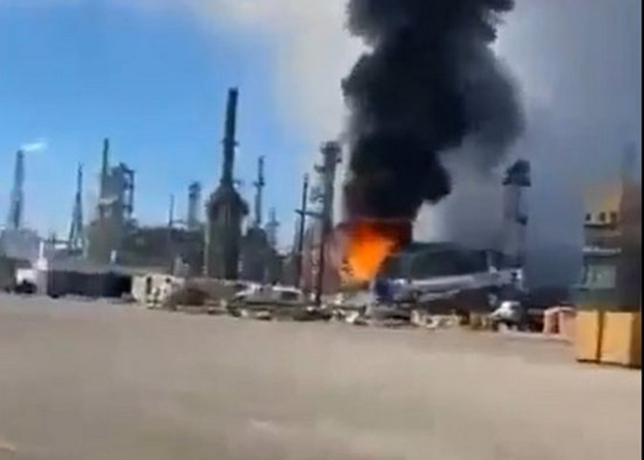 У США на найбільшому нафтозаводі Нью-Мексико стався потужний вибух
