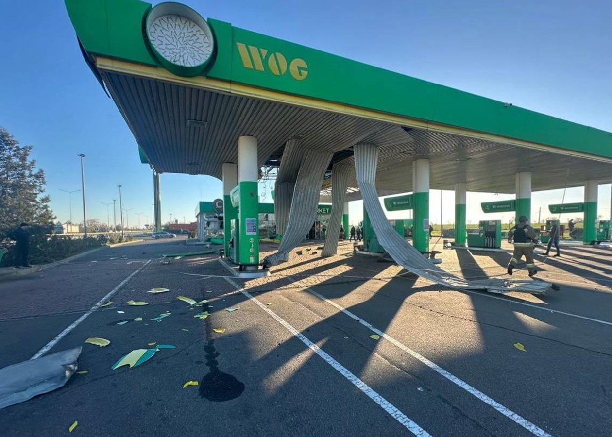 Удар по Миколаєву: є жертва і 15 поранених