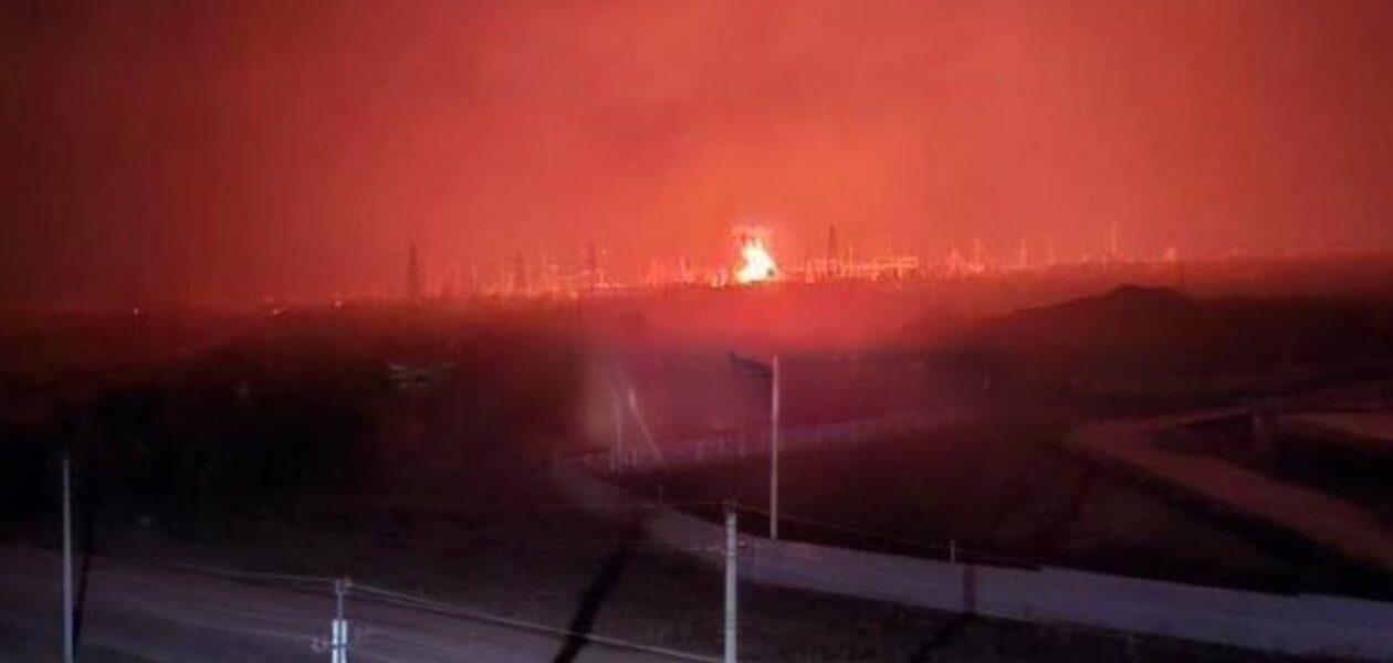 У росіян сталися вибухи на підстанціях та у портах