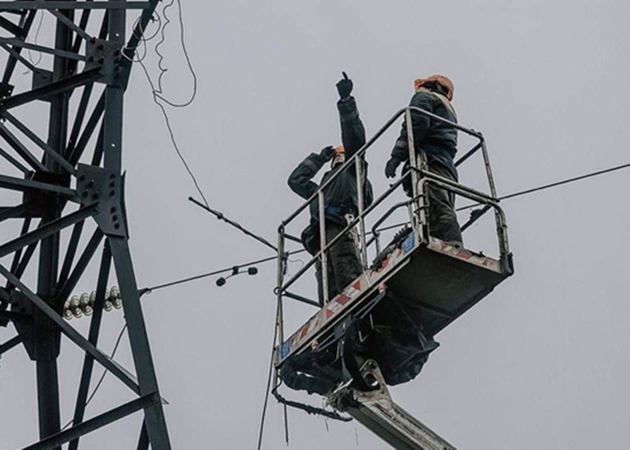 Одна з областей України повністю знеструмлена, ще три - частково