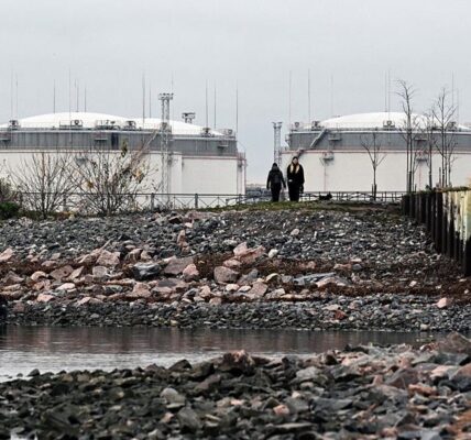 "Дірка" в бюджеті Росії почала рости - ЗМІ