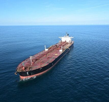 Санкції в дії: Росія накопичила мільйони барелів нерозпроданої нафти