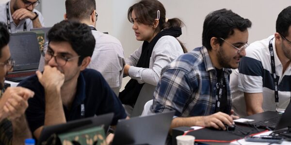 У світі з’явилась нова релігія: люди моляться штучному інтелекту