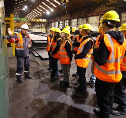 Метінвест запустив програму для повернення молоді в Україну