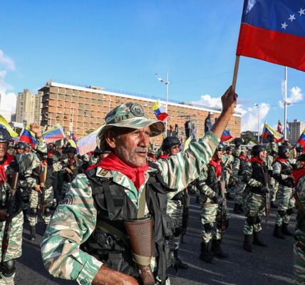 Венесуела оголосила масову мобілізацію