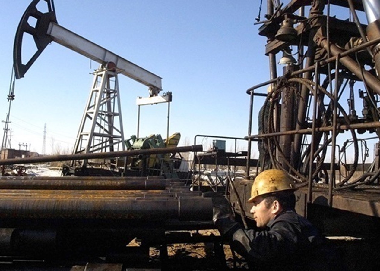 Нафтогазові доходи РФ можуть знизитись на 35% - ЗМІ