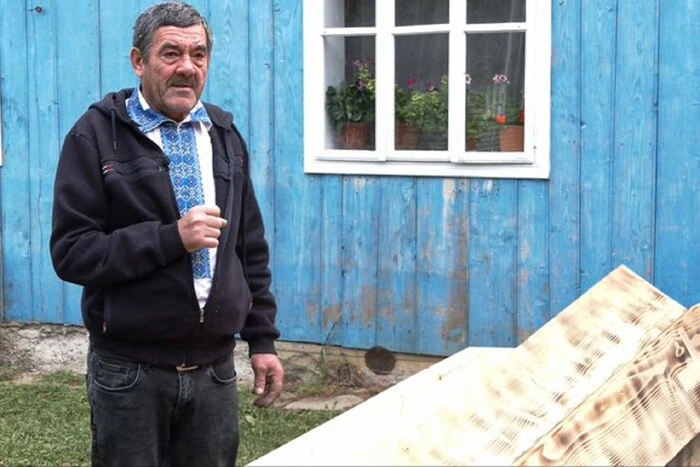 Буковинець змайстрував собі труну та 15 років зберігає її в гаражі