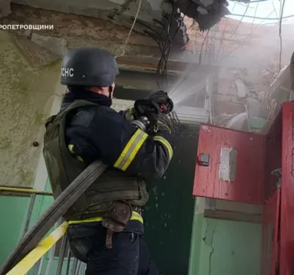 РФ обстріляла Нікополь: є загиблі (фото)