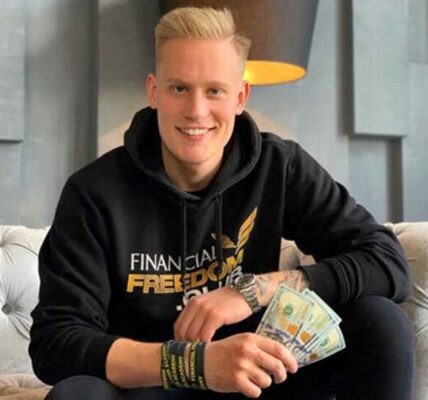 Олександр Орловський: розслідування діяльності. Механізоване викачування грошей