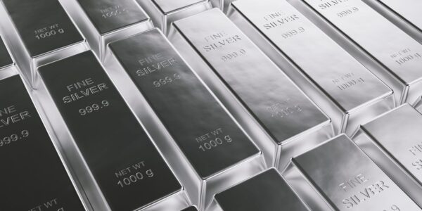 Срібло оновило рекорд після жовтневого піку