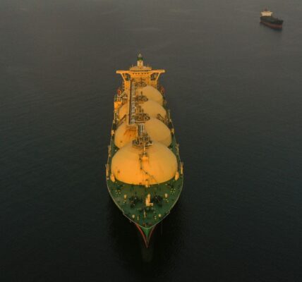 Санкції "добивають" російський СПГ - ЗМІ