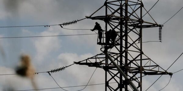 Україна збільшила імпорт електроенергії на 15%