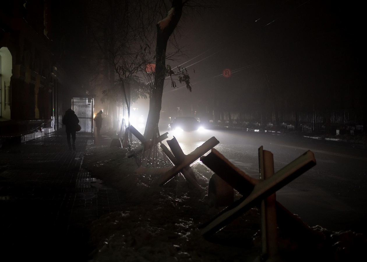 Стало відомо, як відключатимуть світло у вівторок