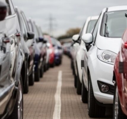 ЄС відтермінував заборону на дизельні та бензинові авто