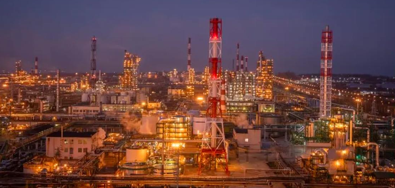 Один із найбільших НПЗ Росії зупинив роботу після атаки дронів - ЗМІ