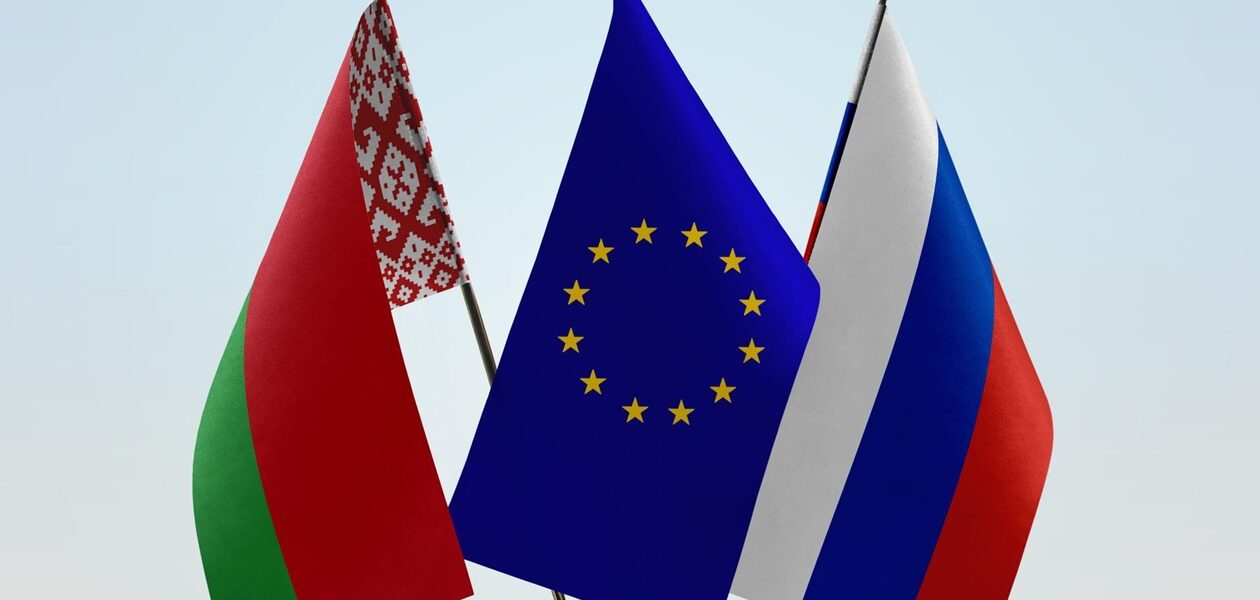 Євросоюз розширив санкції проти Росії та Білорусі