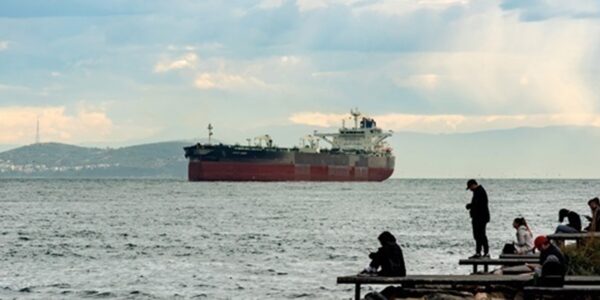 Індія продовжує активно закуповувати російську нафту - ЗМІ