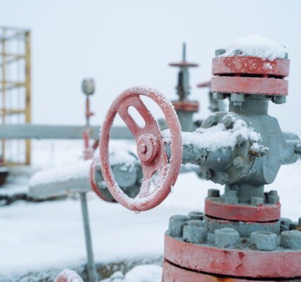 В ЄС схвалили повну відмову від газу Росії до кінця 2027 року