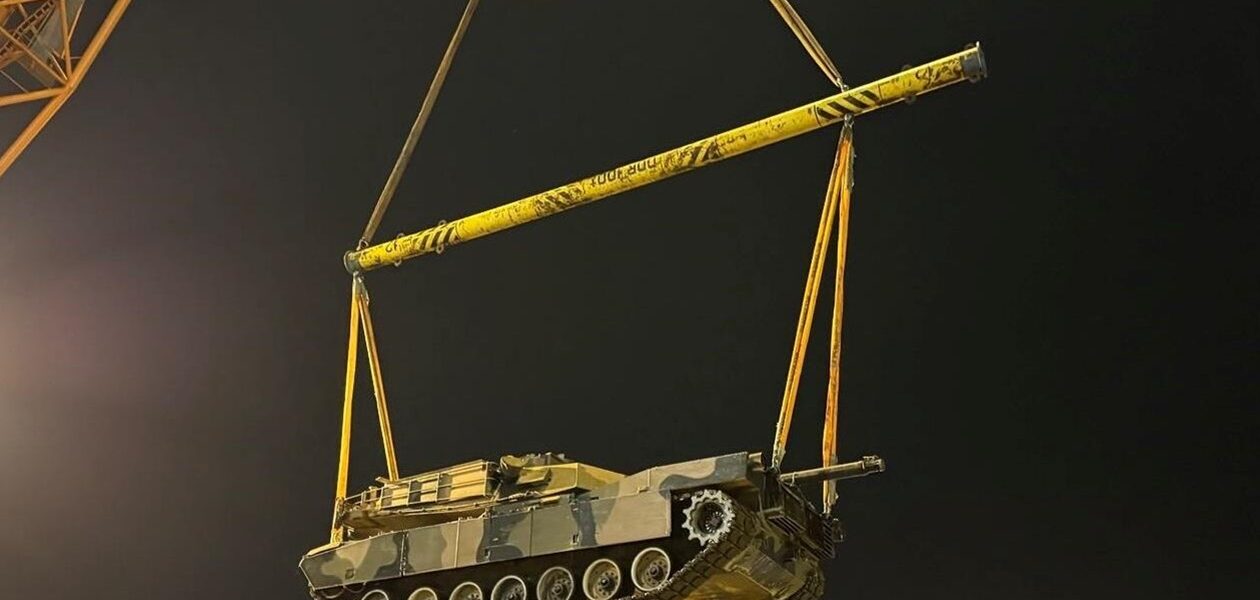 Австралія передала Україні останні танки Abrams