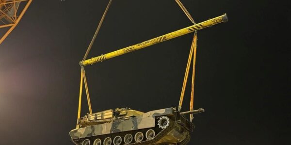 Австралія передала Україні останні танки Abrams