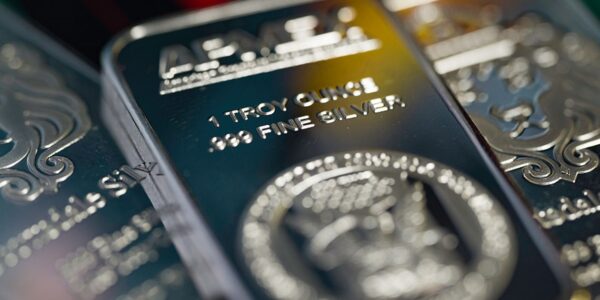 Срібло оновило історичний максимум у $75