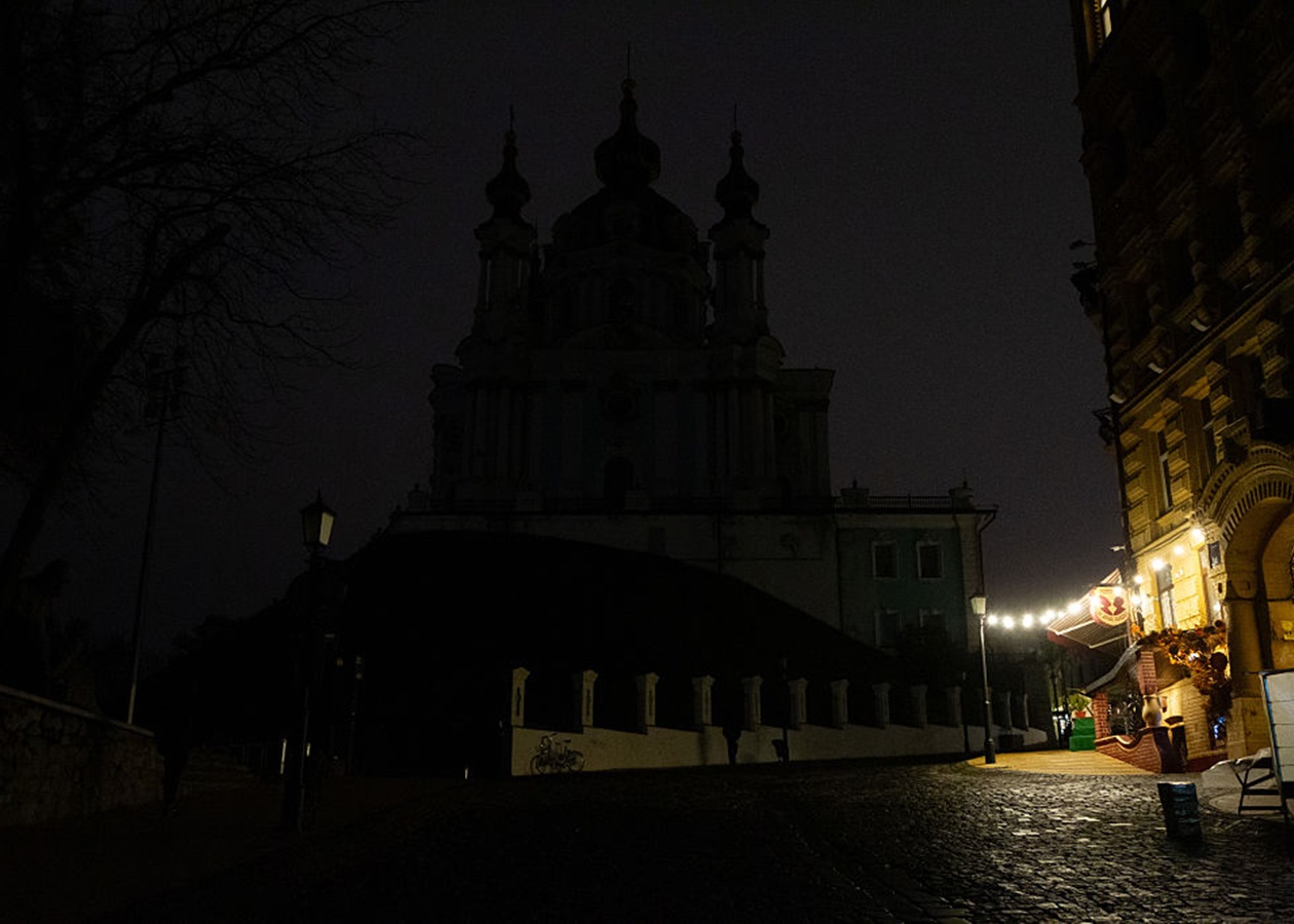 Укренерго підтвердило відключення на 31 грудня