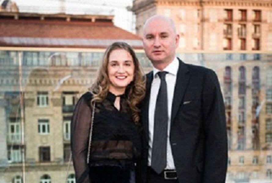 У доньки столичного забудовника Ніконова знайшли російський паспорт