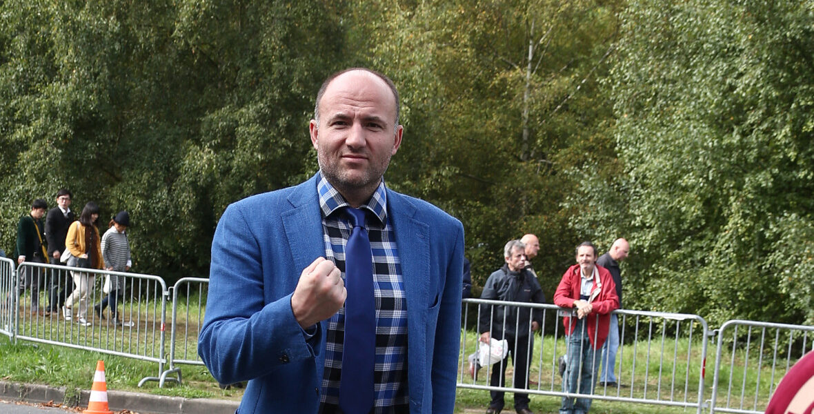 Елітний маєток з кінотеатром і три компанії: АРМА шукає управителів для майна підсанкційного мільйонера Фукса