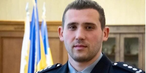 Bihus.Info: Генерал поліції їздить на службовому авто у спортзал та живе у квартирі за мільйон доларів