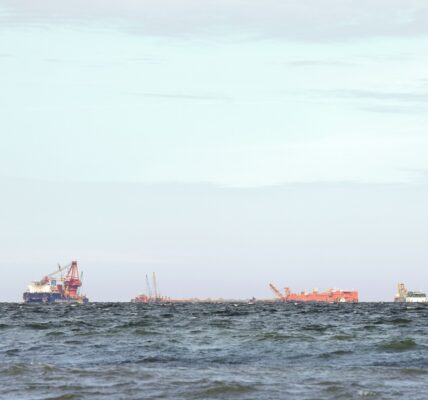 Ціна російської нафти впала нижче $35