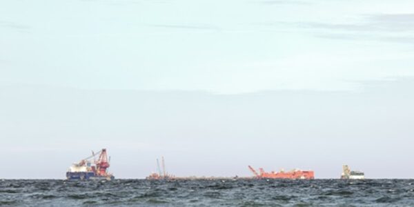 Ціни на нафту реагують на облогу Венесуели і обстріл танкера РФ