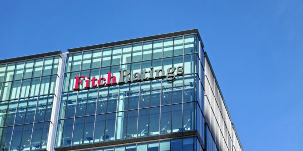 Fitch підвищив кредитний рейтинг України