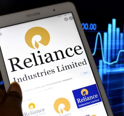 Найбільший НПЗ Індії відновив імпорт нафти з Росії - ЗМІ